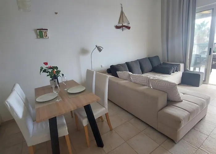 Infinity Night Holiday home *